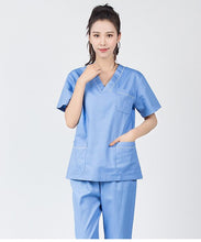 Load image into Gallery viewer, 2019 Summer women hospital medical scrub clothes set fashionable design slim fit dental scrubs beauty salon men nurse uniform